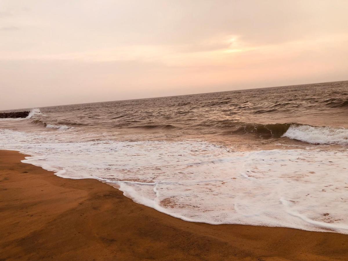 Honey Beach Negombo Exteriör bild