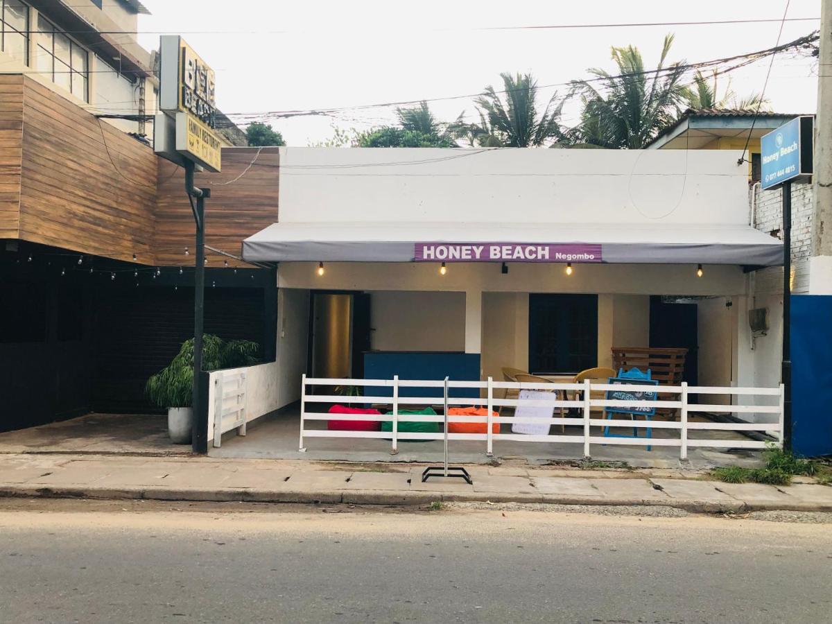 Honey Beach Negombo Exteriör bild